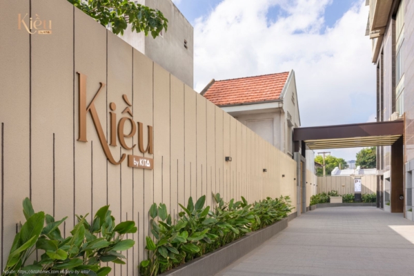 Ảnh thực tế lối vào sang trọng của dự án căn hộ hạng sang Kiều By Kita