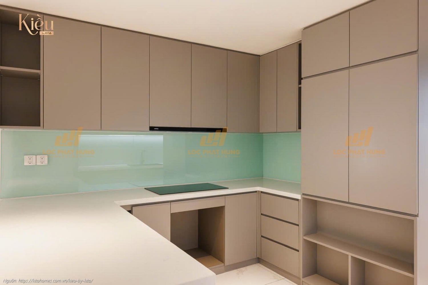 Hệ thống tủ bếp và bàn làm việc hoàn thiện tại căn hộ Kiều By Kita, vật liệu cao cấp, thiết kế thông minh