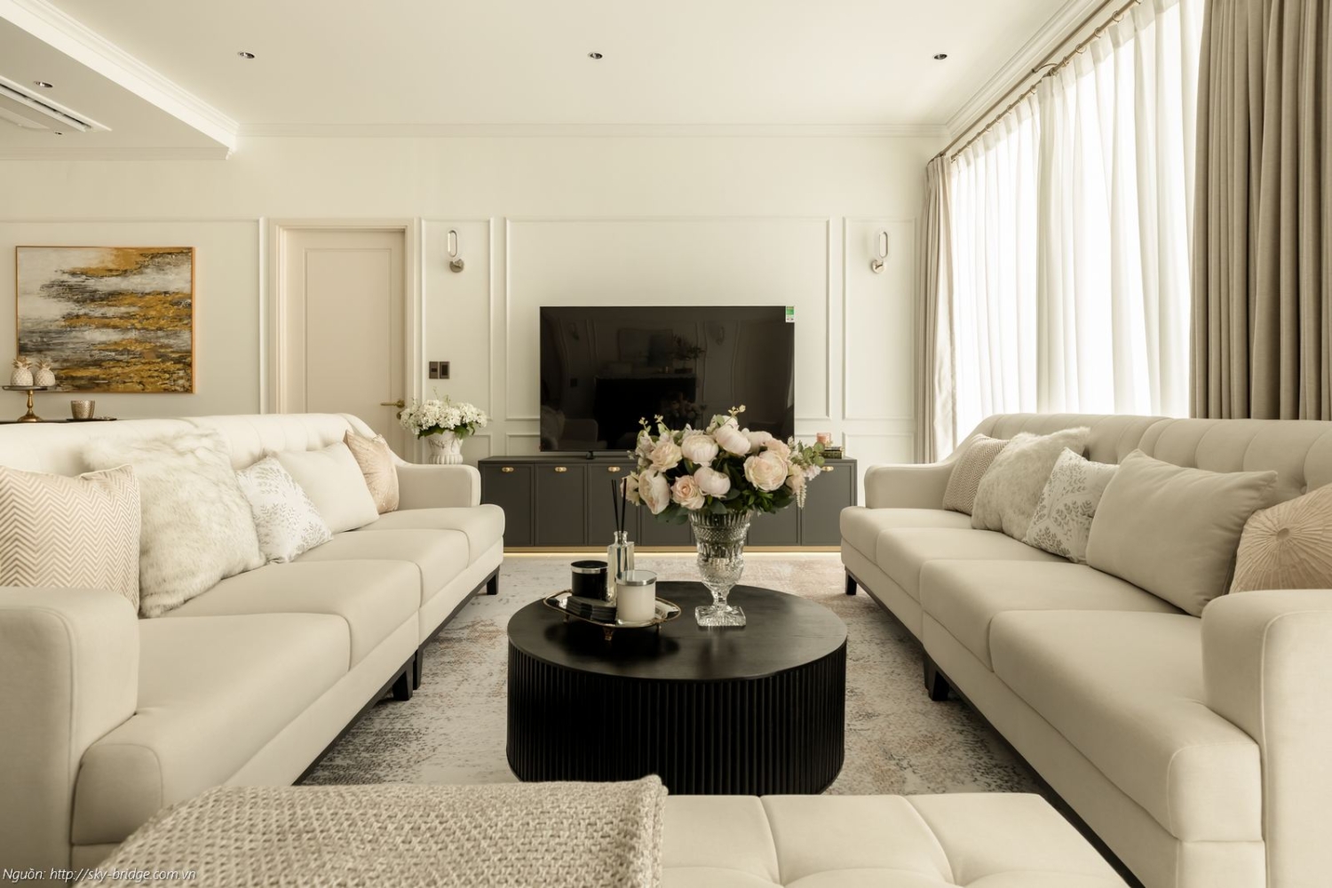 Thiết kế nội thất phòng khách sang trọng nhà mẫu Sky Bridge căn 3PN diện tích 152m2